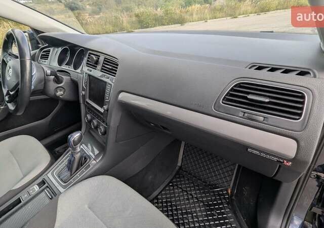 Синій Фольксваген e-Golf, об'ємом двигуна 0 л та пробігом 102 тис. км за 8700 $, фото 43 на Automoto.ua
