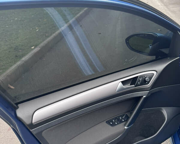 Синий Фольксваген e-Golf, объемом двигателя 0 л и пробегом 99 тыс. км за 9500 $, фото 26 на Automoto.ua