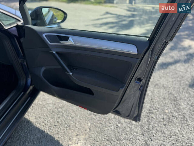 Синий Фольксваген e-Golf, объемом двигателя 0 л и пробегом 195 тыс. км за 7700 $, фото 27 на Automoto.ua