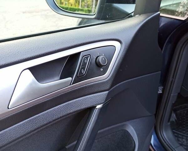 Синій Фольксваген e-Golf, об'ємом двигуна 0 л та пробігом 112 тис. км за 8700 $, фото 9 на Automoto.ua