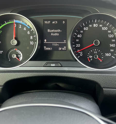 Синий Фольксваген e-Golf, объемом двигателя 0 л и пробегом 139 тыс. км за 9010 $, фото 12 на Automoto.ua