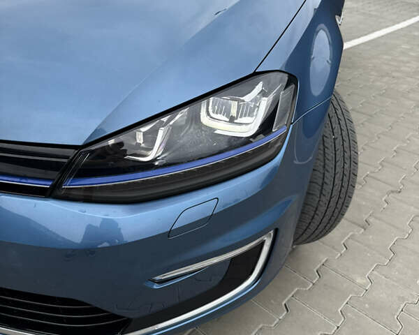 Синій Фольксваген e-Golf, об'ємом двигуна 0 л та пробігом 105 тис. км за 8000 $, фото 4 на Automoto.ua