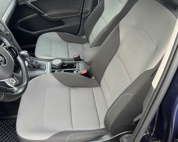 Синий Фольксваген e-Golf, объемом двигателя 0 л и пробегом 111 тыс. км за 8500 $, фото 8 на Automoto.ua