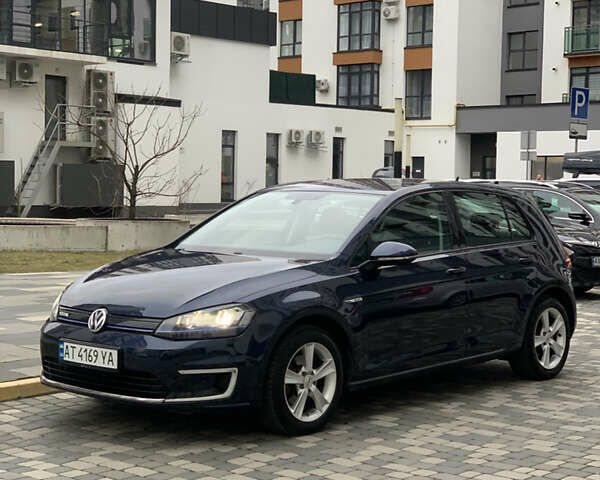 Синий Фольксваген e-Golf, объемом двигателя 0 л и пробегом 63 тыс. км за 9500 $, фото 3 на Automoto.ua