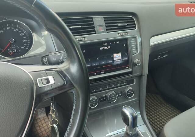 Синий Фольксваген e-Golf, объемом двигателя 0 л и пробегом 135 тыс. км за 9500 $, фото 6 на Automoto.ua