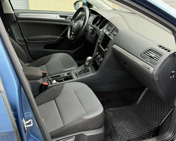 Синій Фольксваген e-Golf, об'ємом двигуна 0 л та пробігом 101 тис. км за 7500 $, фото 7 на Automoto.ua