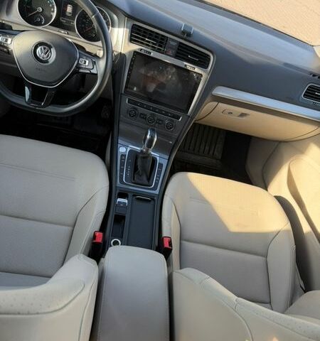 Синій Фольксваген e-Golf, об'ємом двигуна 0 л та пробігом 114 тис. км за 10000 $, фото 6 на Automoto.ua