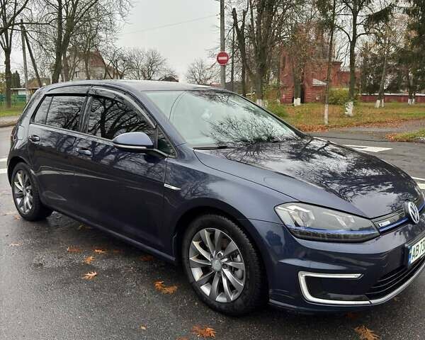 Синий Фольксваген e-Golf, объемом двигателя 0 л и пробегом 92 тыс. км за 9500 $, фото 6 на Automoto.ua