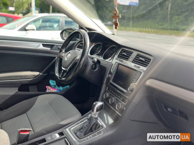 Синий Фольксваген e-Golf, объемом двигателя 24 л и пробегом 117 тыс. км за 9500 $, фото 14 на Automoto.ua