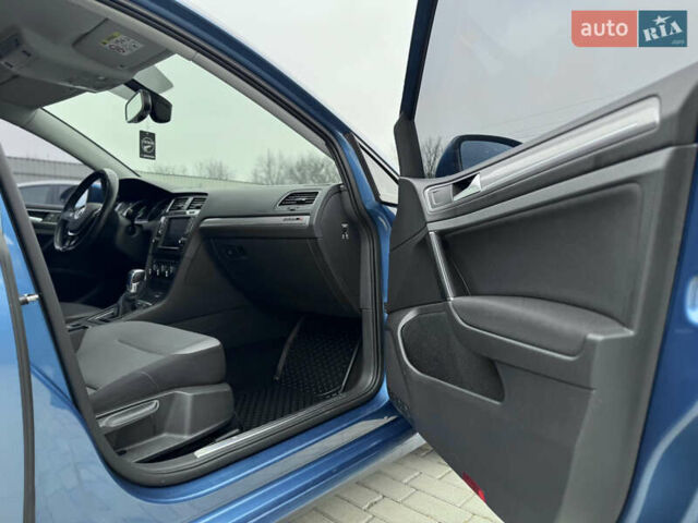 Синий Фольксваген e-Golf, объемом двигателя 0 л и пробегом 71 тыс. км за 8200 $, фото 49 на Automoto.ua