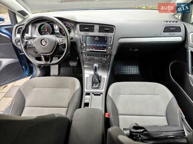 Синий Фольксваген e-Golf, объемом двигателя 0 л и пробегом 109 тыс. км за 8750 $, фото 15 на Automoto.ua