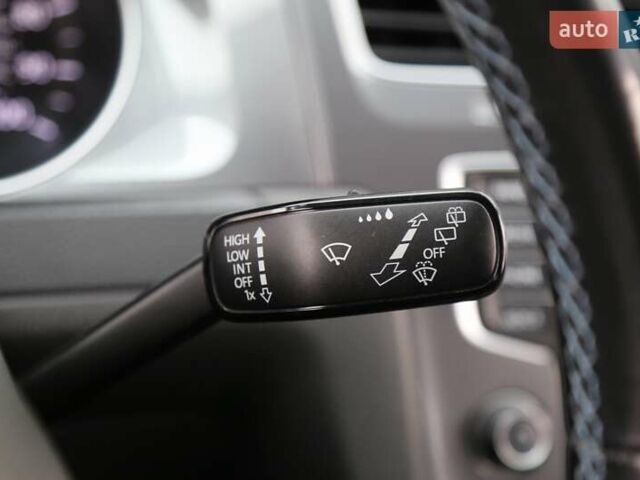 Синий Фольксваген e-Golf, объемом двигателя 0 л и пробегом 96 тыс. км за 9900 $, фото 24 на Automoto.ua