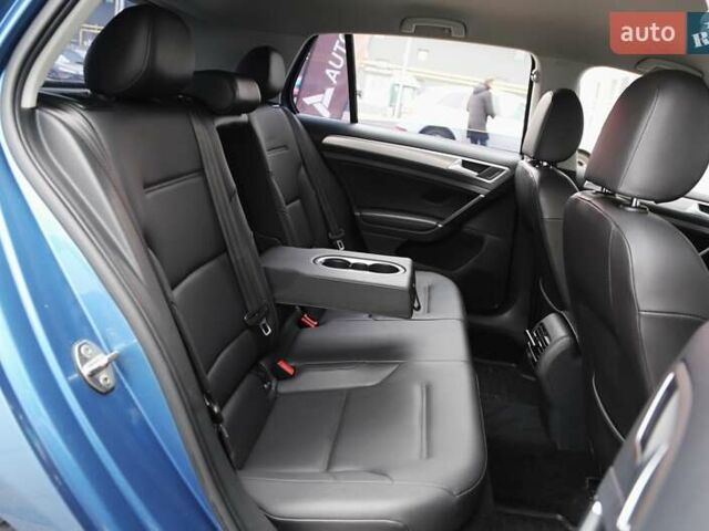 Синий Фольксваген e-Golf, объемом двигателя 0 л и пробегом 96 тыс. км за 9900 $, фото 10 на Automoto.ua