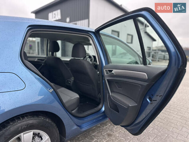 Синий Фольксваген e-Golf, объемом двигателя 0 л и пробегом 168 тыс. км за 7350 $, фото 90 на Automoto.ua
