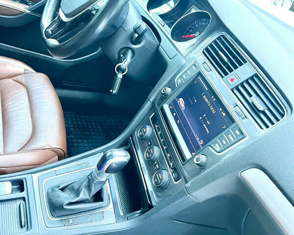 Синій Фольксваген e-Golf, об'ємом двигуна 0 л та пробігом 118 тис. км за 8900 $, фото 13 на Automoto.ua