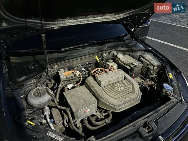 Синий Фольксваген e-Golf, объемом двигателя 0 л и пробегом 148 тыс. км за 7550 $, фото 10 на Automoto.ua