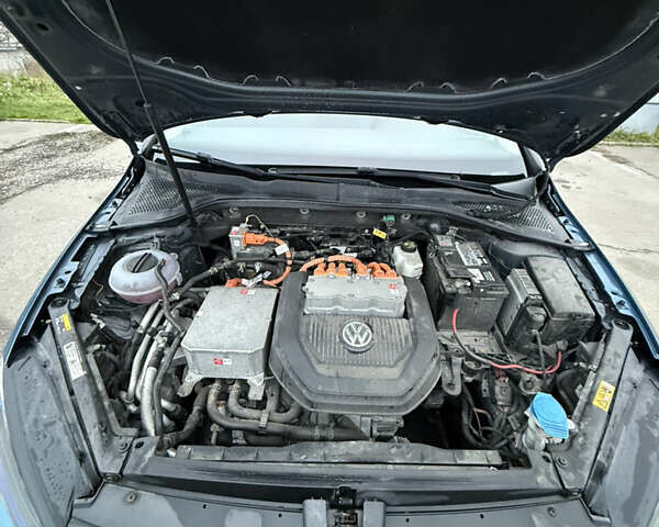 Синій Фольксваген e-Golf, об'ємом двигуна 0 л та пробігом 139 тис. км за 9999 $, фото 14 на Automoto.ua
