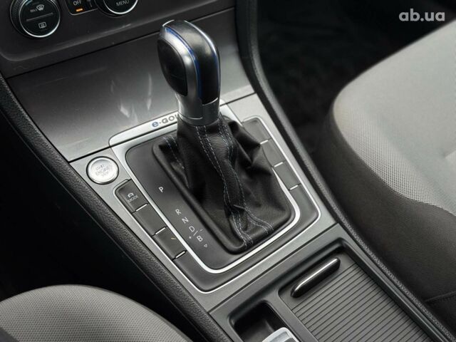 Синій Фольксваген e-Golf, об'ємом двигуна 0 л та пробігом 146 тис. км за 10490 $, фото 25 на Automoto.ua