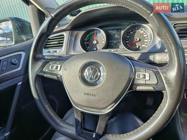 Синий Фольксваген e-Golf, объемом двигателя 0 л и пробегом 74 тыс. км за 12000 $, фото 1 на Automoto.ua