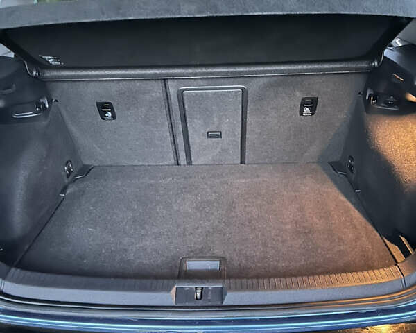 Синий Фольксваген e-Golf, объемом двигателя 0 л и пробегом 145 тыс. км за 9555 $, фото 18 на Automoto.ua