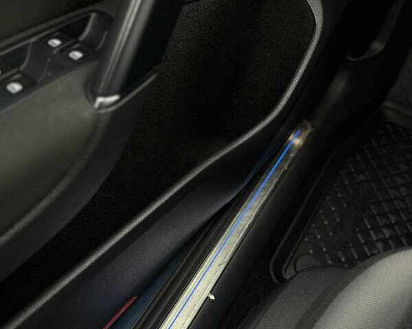 Синий Фольксваген e-Golf, объемом двигателя 0 л и пробегом 71 тыс. км за 8200 $, фото 41 на Automoto.ua