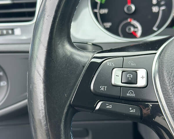 Синий Фольксваген e-Golf, объемом двигателя 0 л и пробегом 168 тыс. км за 7350 $, фото 60 на Automoto.ua