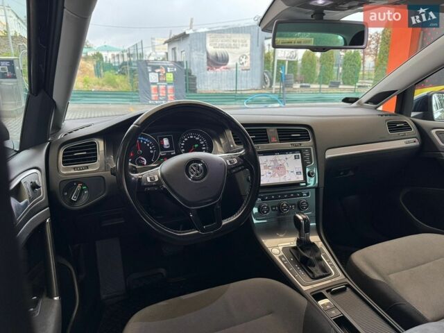Синий Фольксваген e-Golf, объемом двигателя 0 л и пробегом 153 тыс. км за 8999 $, фото 21 на Automoto.ua
