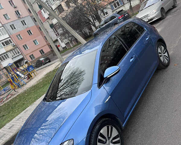 Синий Фольксваген e-Golf, объемом двигателя 0 л и пробегом 99 тыс. км за 9500 $, фото 16 на Automoto.ua