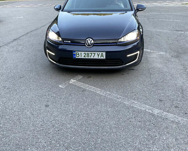 Синий Фольксваген e-Golf, объемом двигателя 0 л и пробегом 126 тыс. км за 10500 $, фото 9 на Automoto.ua