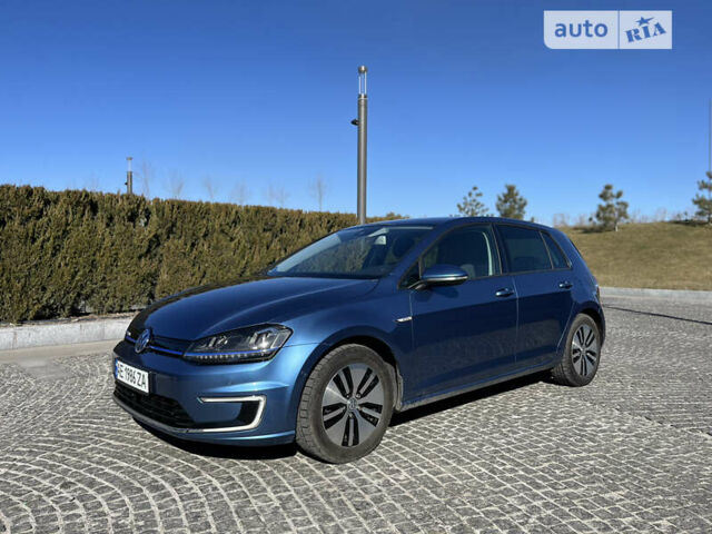 Синий Фольксваген e-Golf, объемом двигателя 0 л и пробегом 143 тыс. км за 11999 $, фото 30 на Automoto.ua