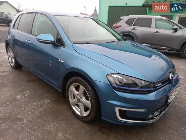 Синий Фольксваген e-Golf, объемом двигателя 0 л и пробегом 92 тыс. км за 7700 $, фото 1 на Automoto.ua