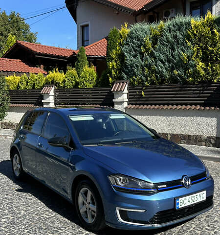 Синий Фольксваген e-Golf, объемом двигателя 0 л и пробегом 139 тыс. км за 9010 $, фото 3 на Automoto.ua