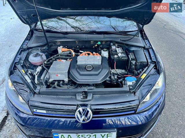 Синій Фольксваген e-Golf, об'ємом двигуна 0 л та пробігом 118 тис. км за 8900 $, фото 22 на Automoto.ua