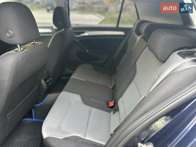 Синій Фольксваген e-Golf, об'ємом двигуна 0 л та пробігом 135 тис. км за 8350 $, фото 27 на Automoto.ua