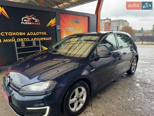 Синий Фольксваген e-Golf, объемом двигателя 0 л и пробегом 153 тыс. км за 8999 $, фото 11 на Automoto.ua