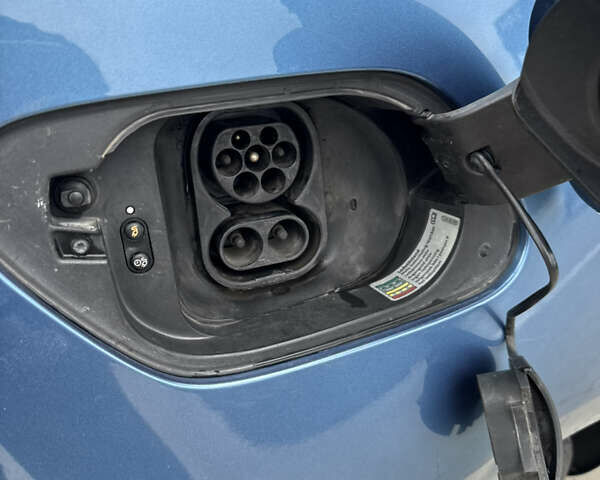 Синій Фольксваген e-Golf, об'ємом двигуна 0 л та пробігом 105 тис. км за 8000 $, фото 33 на Automoto.ua