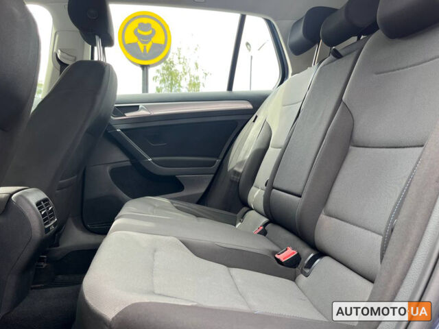 Синий Фольксваген e-Golf, объемом двигателя 24 л и пробегом 117 тыс. км за 9500 $, фото 15 на Automoto.ua