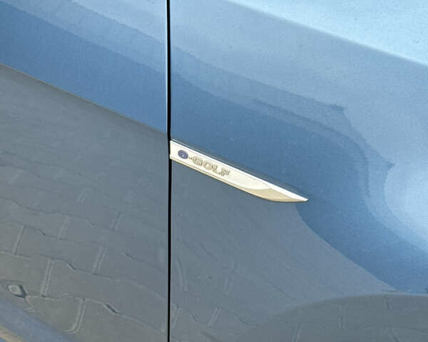 Синій Фольксваген e-Golf, об'ємом двигуна 0 л та пробігом 105 тис. км за 8000 $, фото 26 на Automoto.ua