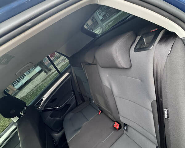 Синий Фольксваген e-Golf, объемом двигателя 0 л и пробегом 99 тыс. км за 9500 $, фото 37 на Automoto.ua