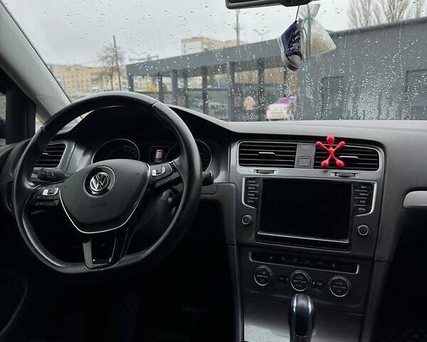 Синий Фольксваген e-Golf, объемом двигателя 0 л и пробегом 92 тыс. км за 9500 $, фото 3 на Automoto.ua