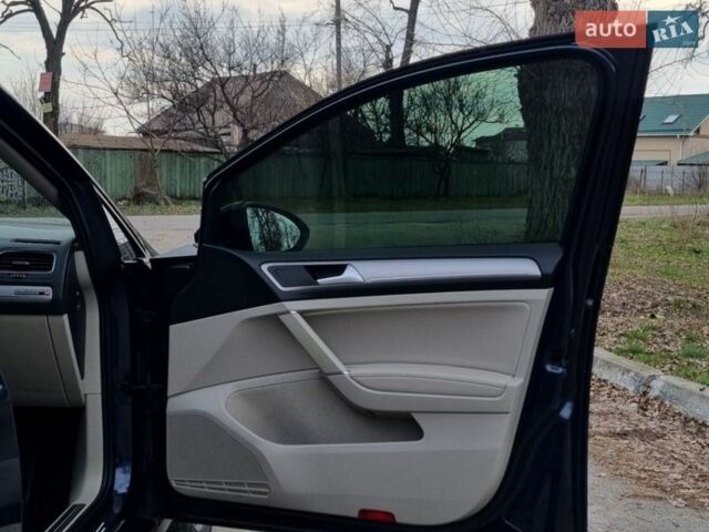 Синій Фольксваген e-Golf, об'ємом двигуна 0 л та пробігом 170 тис. км за 10500 $, фото 13 на Automoto.ua