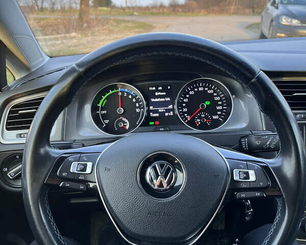 Синий Фольксваген e-Golf, объемом двигателя 0 л и пробегом 145 тыс. км за 9555 $, фото 15 на Automoto.ua