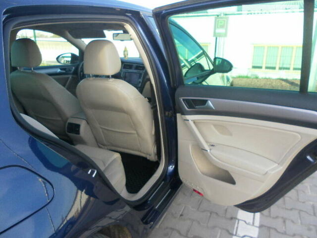 Синий Фольксваген e-Golf, объемом двигателя 0 л и пробегом 88 тыс. км за 9950 $, фото 13 на Automoto.ua