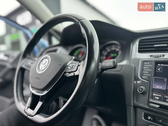 Синий Фольксваген e-Golf, объемом двигателя 0 л и пробегом 168 тыс. км за 7350 $, фото 65 на Automoto.ua