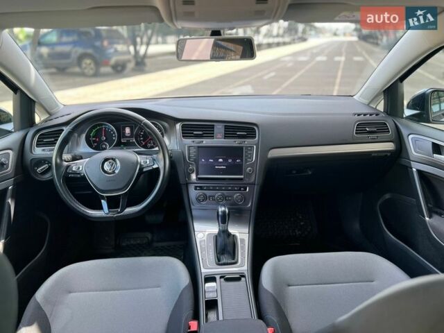 Синій Фольксваген e-Golf, об'ємом двигуна 0 л та пробігом 128 тис. км за 8399 $, фото 26 на Automoto.ua