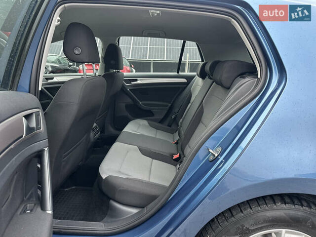 Синий Фольксваген e-Golf, объемом двигателя 0 л и пробегом 168 тыс. км за 7350 $, фото 78 на Automoto.ua