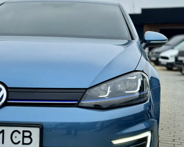 Синий Фольксваген e-Golf, объемом двигателя 0 л и пробегом 71 тыс. км за 8200 $, фото 2 на Automoto.ua