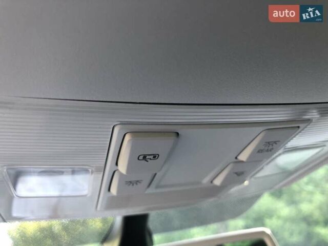 Синий Фольксваген e-Golf, объемом двигателя 0 л и пробегом 149 тыс. км за 12300 $, фото 13 на Automoto.ua