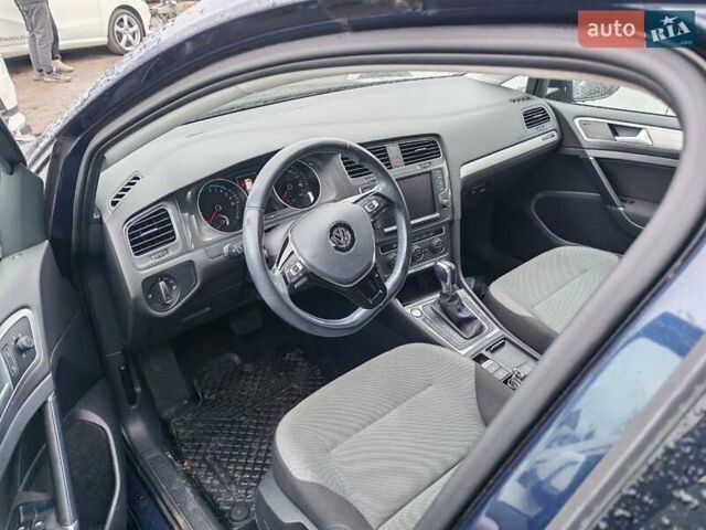 Синий Фольксваген e-Golf, объемом двигателя 0 л и пробегом 78 тыс. км за 10400 $, фото 13 на Automoto.ua