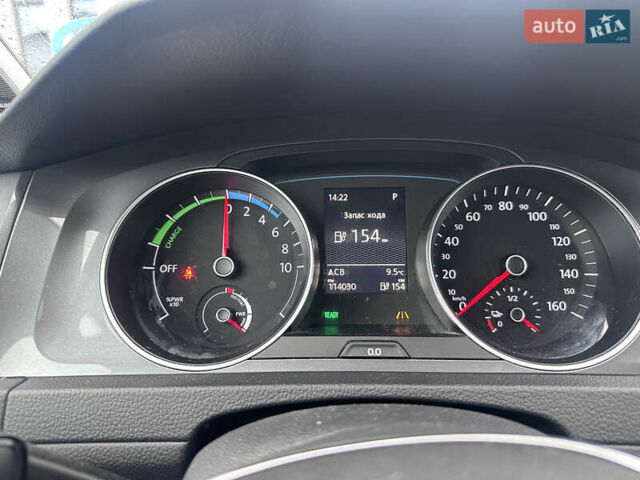 Синий Фольксваген e-Golf, объемом двигателя 0 л и пробегом 114 тыс. км за 8750 $, фото 9 на Automoto.ua
